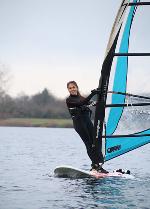 Bruwe windsurfing