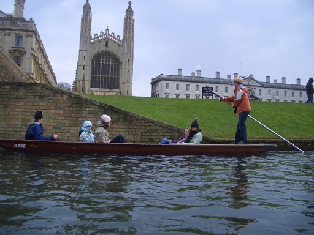 44b_Imperial_punting